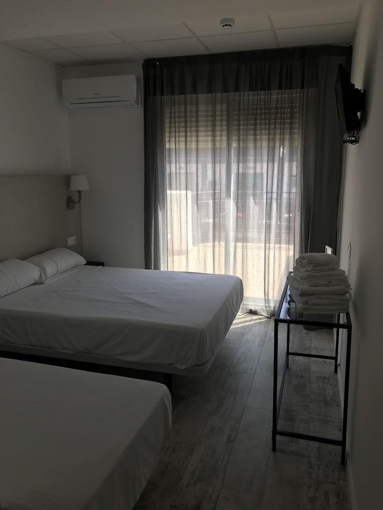 Hotel Boutique Centro Bbb Auto Check In Benidorm Zewnętrze zdjęcie