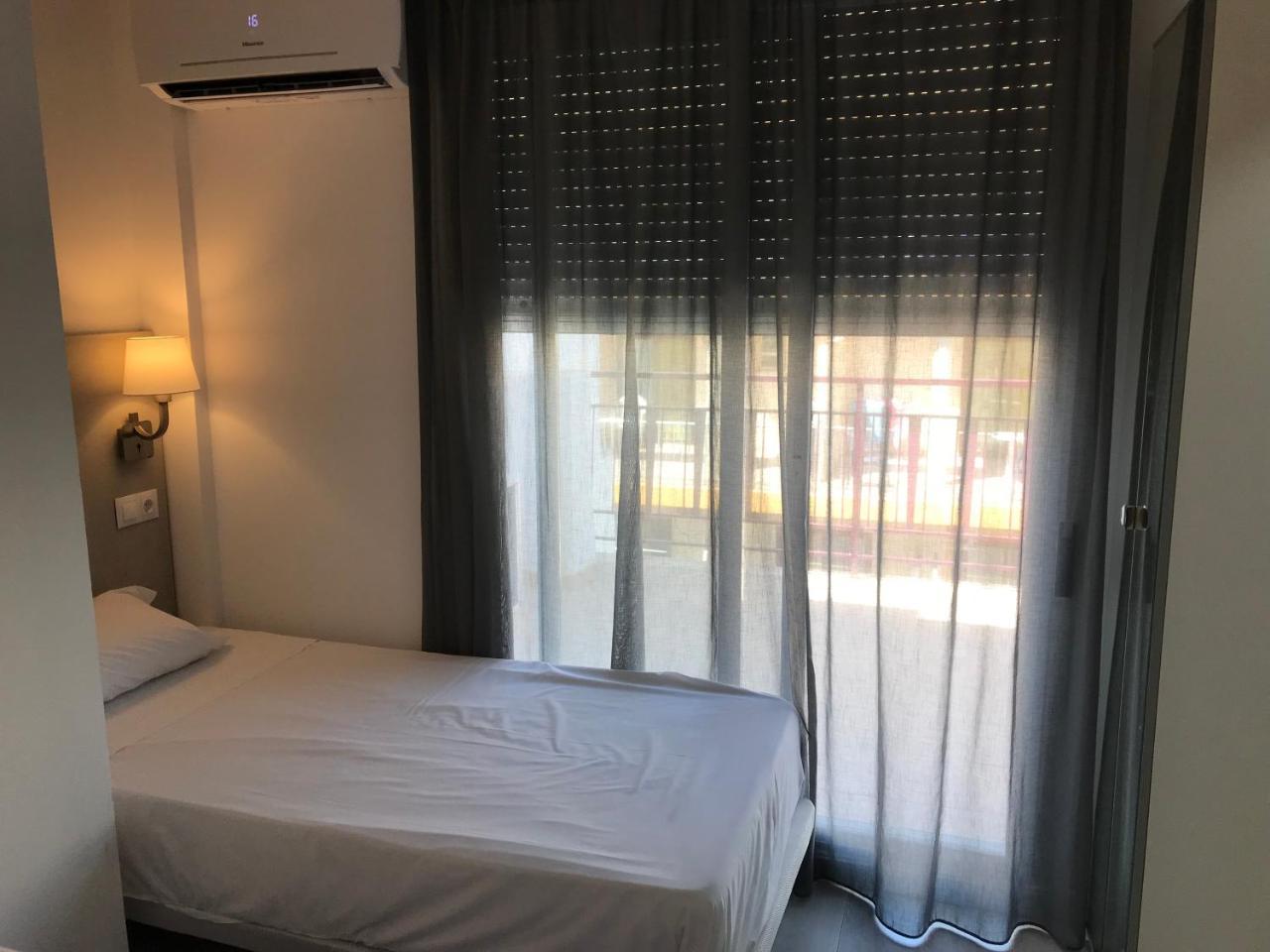 Hotel Boutique Centro Bbb Auto Check In Benidorm Zewnętrze zdjęcie